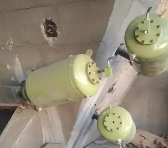 Improving material flow efficiency in sponge iron plants